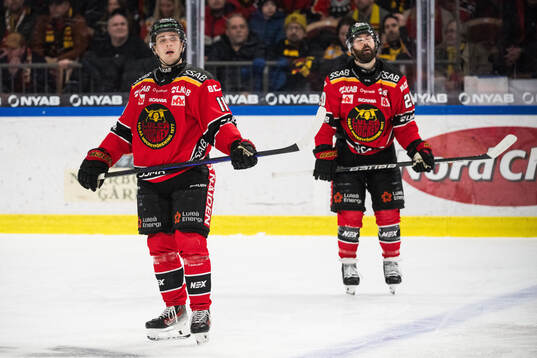 Luleås Nikola Pasic och Jack Connolly deppar