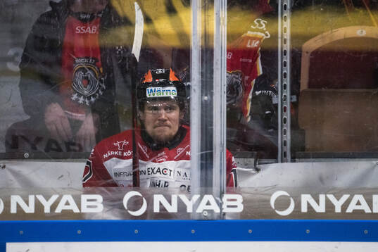 Örebros William Wikman i utvisningsbåset