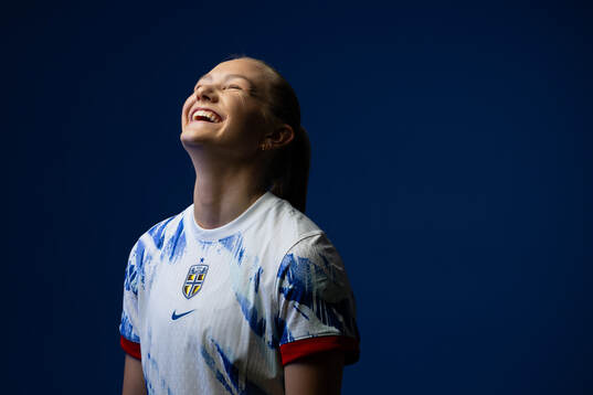 Frida Maanum of the Norwegian national football team poses