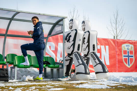 Bläddra bland fler bilder av Football, Norway, training