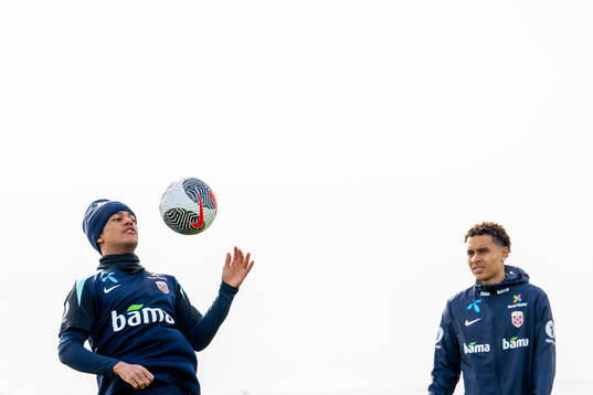 Oscar Bobb and Antonio Nusa of the Norwegian national