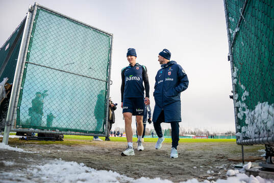 Kristian Thorstvedt and Sigurd Ertsås, kit manager of the