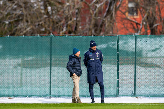 Hege Riise and Ståle Solbakken, head coach of the