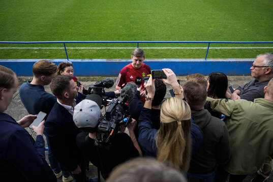 Head coach Jon Dahl Tomasson of the Swedish men's national