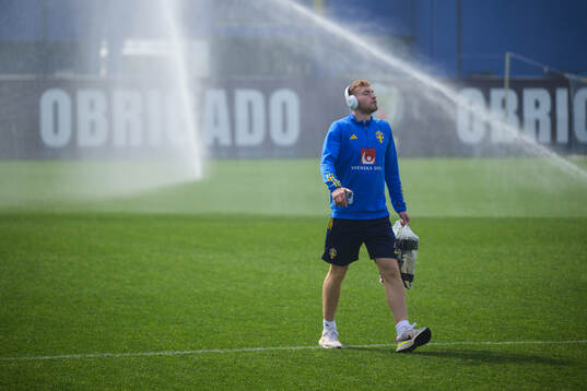 Bläddra bland fler bilder av Football, Sweden, training