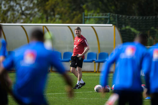 Head coach Jon Dahl Tomasson of the Swedish men's national