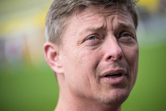 Head coach Jon Dahl Tomasson of the Swedish men's national