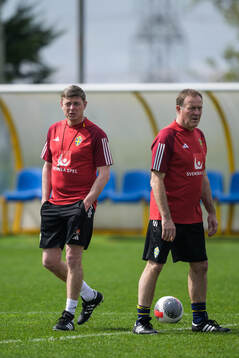 Head coach Jon Dahl Tomasson and assistant coach Remy