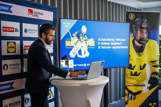 Ulf Lundberg, Head Coach of Sweden’s women national Ice