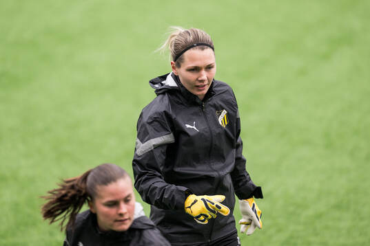 Goalkeeper Jennifer Falk of Häcken
