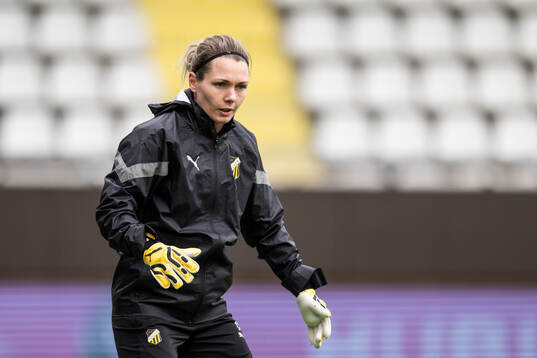 Goalkeeper Jennifer Falk of Häcken