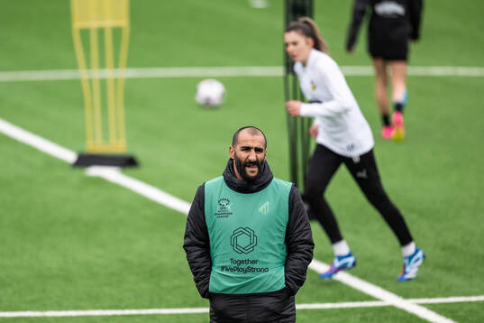 Head coach Mak Lind of Häcken