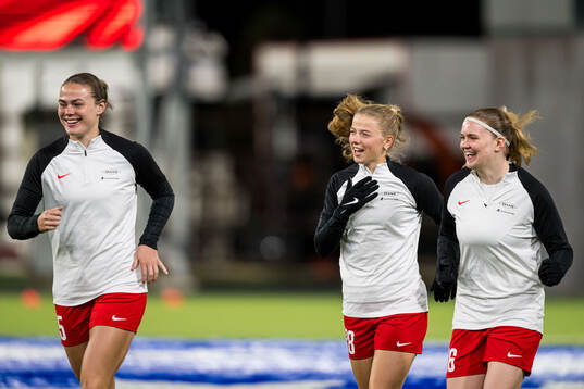 Marthine Østenstad, Justine Kielland and Signe Gaupset of