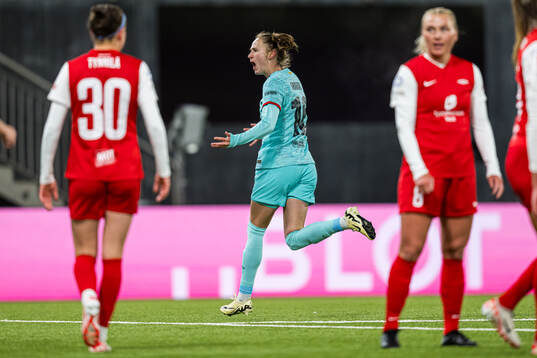 Bläddra bland fler bilder av Football, UEFA Women's Champions League, Brann - Barcelona