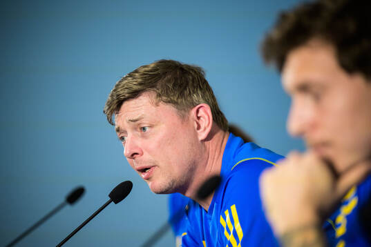 Head coach Jon Dahl Tomasson of the Swedish men's national
