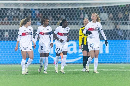 Tabitha Chawinga of Paris Saint Germain celebrates