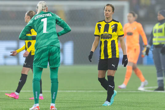 Aivi Luik of Häcken looks dejected