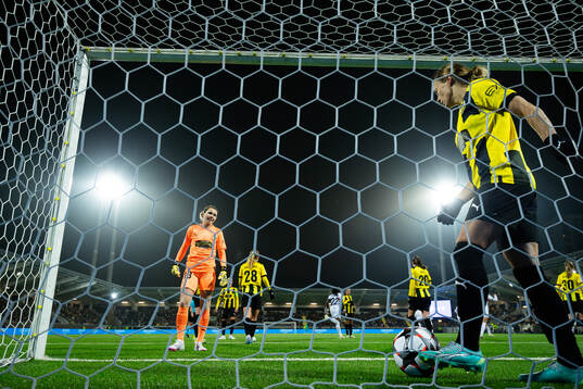 Goalkeeper Jennifer Falk and Aivi Luik look dejected