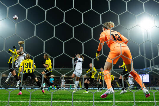 Goalkeeper Jennifer Falk of Häcken