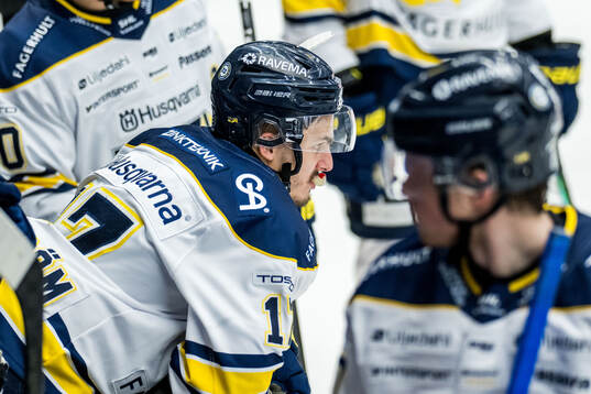 HV71s Isac Brännström deppar