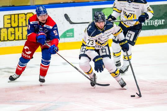 Oskarshamns Markus Nenonen och HV71s Nick Shore