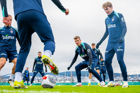 Alexander Sørloth and Kristian Thorstvedt of the Norwegian