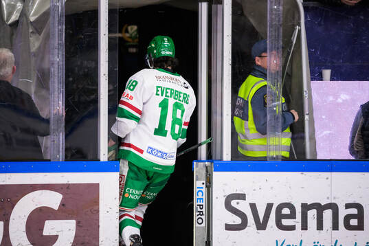 Rögles Dennis Everberg får matchstraff