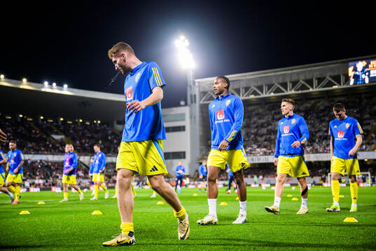 Dejan Kulusevski and Jens Cajuste of Sweden