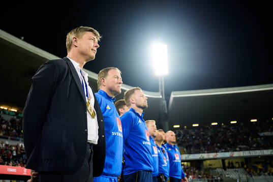 Head coach Jon Dahl Tomasson of Sweden