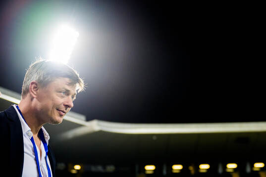 Head coach Jon Dahl Tomasson of Sweden