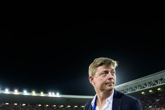 Head coach Jon Dahl Tomasson of Sweden