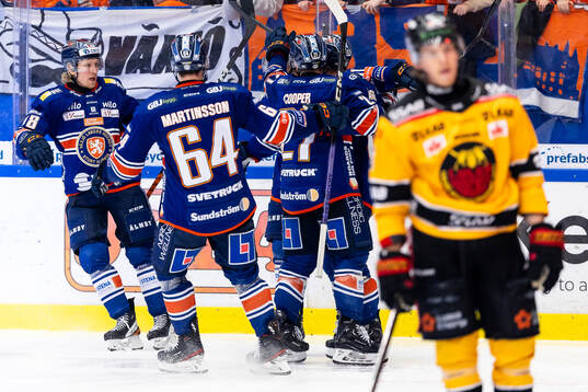Växjös spelare jublar