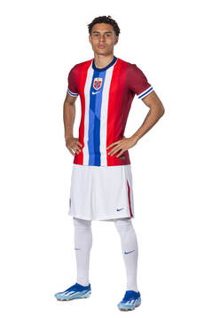 Antonio Nusa of the Norwegian national football team poses