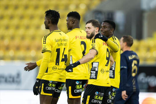 Elfsborgs Arber Zeneli jublar