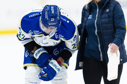 Leksands Marek Hrivik leds av isen