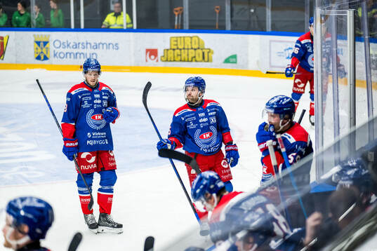 Oskarshamns Rasmus Bengtsson och David Quenneville deppar