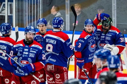 Oskarshamns spelare jublar
