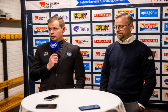 Oskarshamns tränare Martin Filander och HV71s assisterande