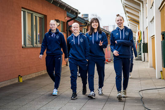 FC Rosengårds Johanna Lindblom, Anni Hartikainen, Momoko