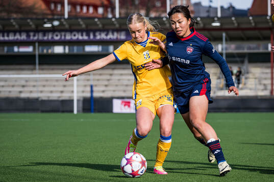 IFK Göteborgs Ida Kjellman och FC Rosengårds Momoko
