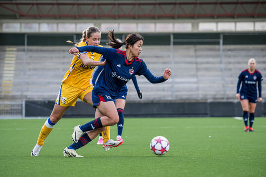 IFK Göteborgs Isabella Svanström och FC Rosengårds