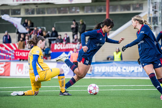 IFK Göteborgs Nathalie Andersson och FC Rosengårds Momoko