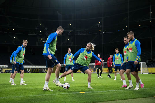 Bläddra bland fler bilder av  Football, Sweden, training