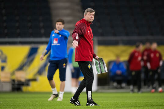 Head coach Jon Dahl Tomasson of Sweden of the Swedish men's