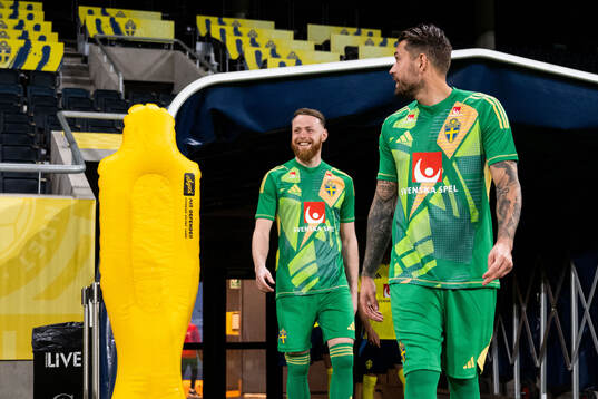 Goalkeeper Viktor Johansson and goalkeeper Kristoffer