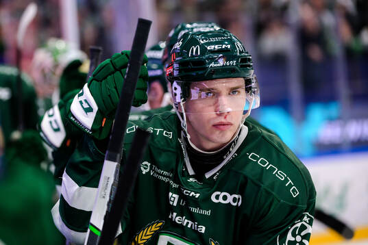 Färjestads Oscar Lawner deppar