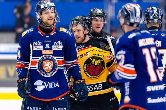 Växjös Eric Martinsson och Luleås Brendan Shinnimin