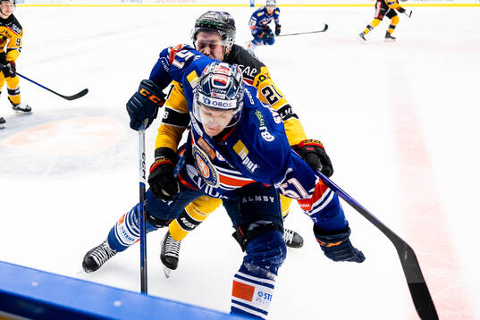 Luleås Juhani Tyrväinen och Växjös Emil Sylvegård