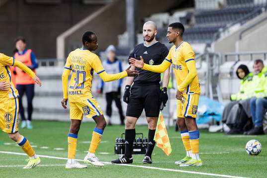 IFK Göteborgs Paulos Abraham byts in