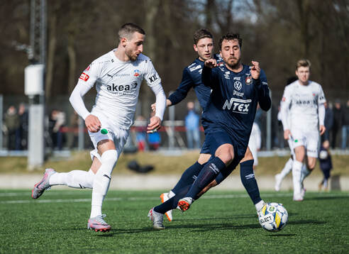 Helsingborgs Arian Kabashi och Örgrytes Jonathan Azulay